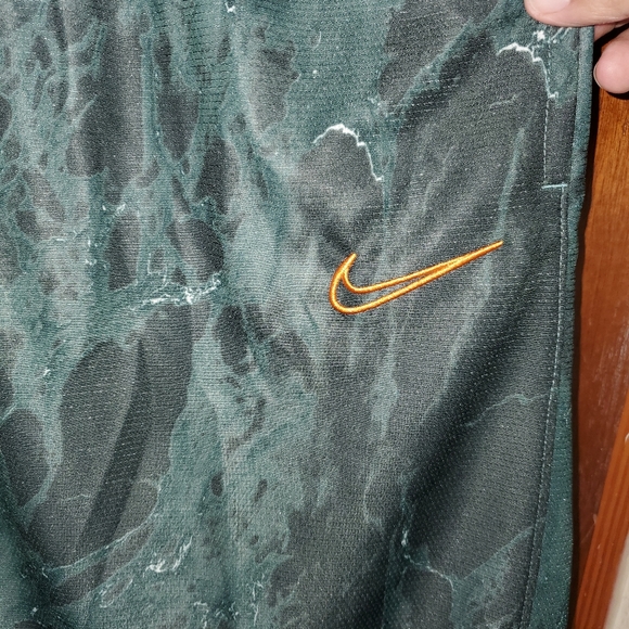 nike elite marble shorts